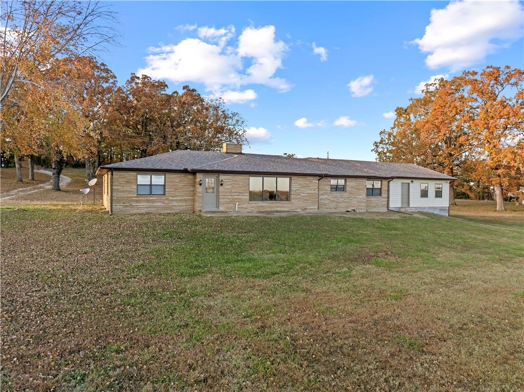 Property Photo:  843 Black Ranch Road  AR 72644 