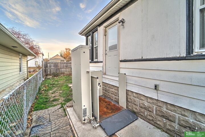 Property Photo:  2549 Ave B Avenue  IA 51501 