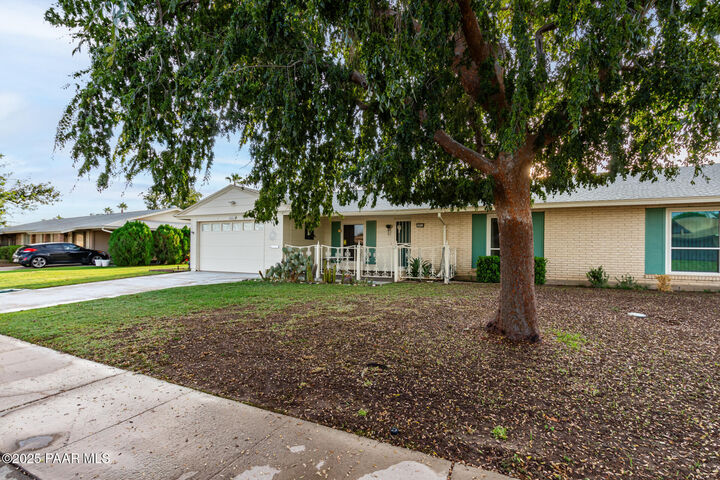 Property Photo:  10213 W Kingswood Circle  AZ 85351 