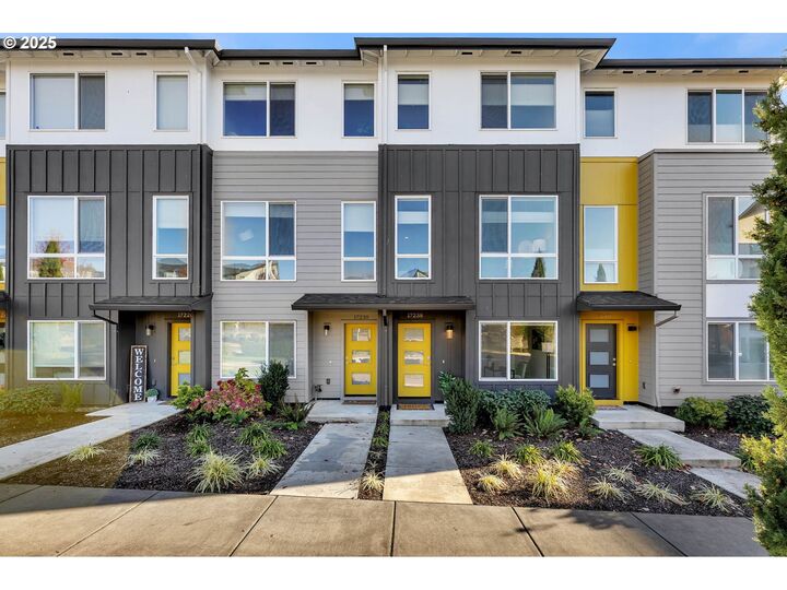 Property Photo: 17238 SW Goldcrest Ln OR 97007