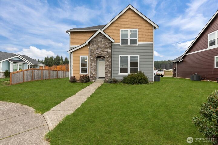 Property Photo: 708 Miller Street WA 98596