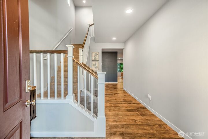 Property Photo:  3311  104th Avenue NE  WA 98258 