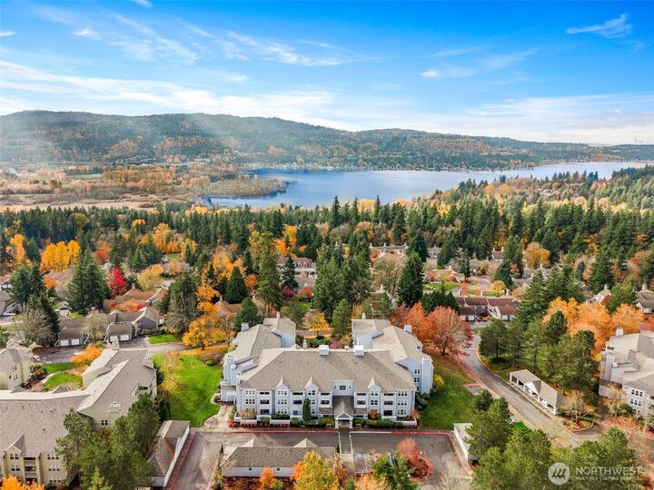 Property Photo: 4081 224th Lane SE 210 WA 98029