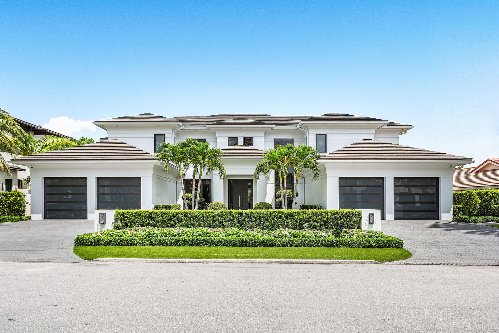 Property Photo: 215 W Coconut Palm Road FL 33432