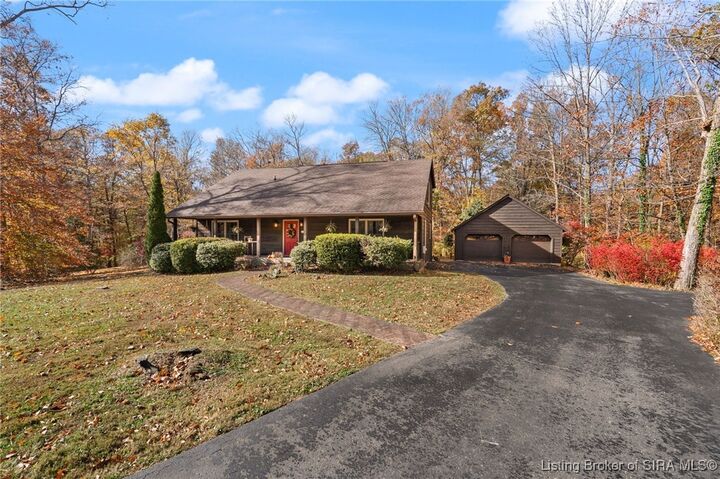 Property Photo:  1022 Broadleaf Court  IN 47136 