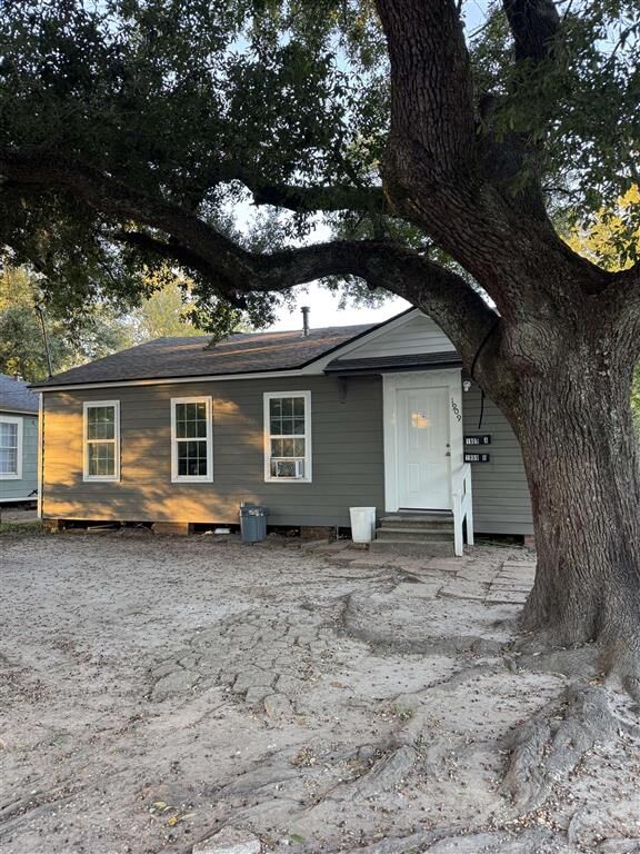 Property Photo: 1909 7th St Street LA 70601