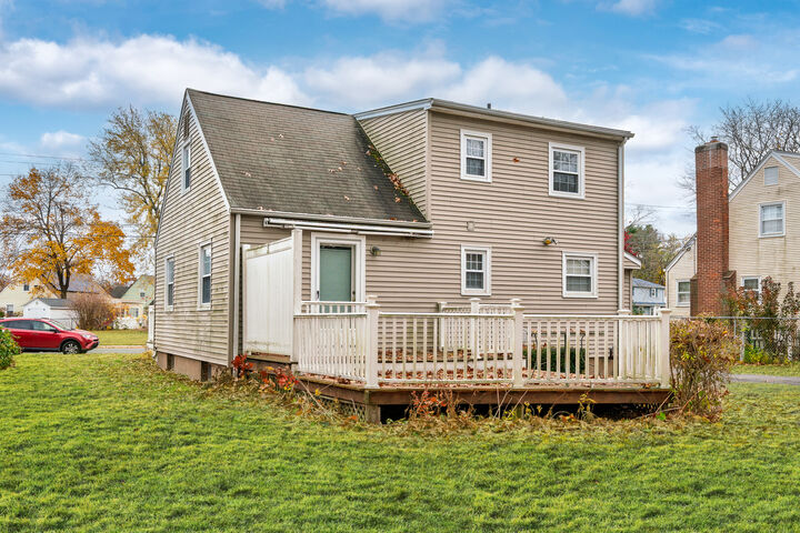 Property Photo:  60 Deerfield Drive  CT 06040 