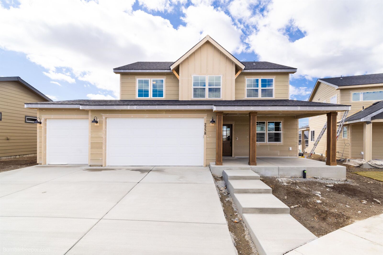 Property Photo:  12249 N Valencia Ave  WA 99208 