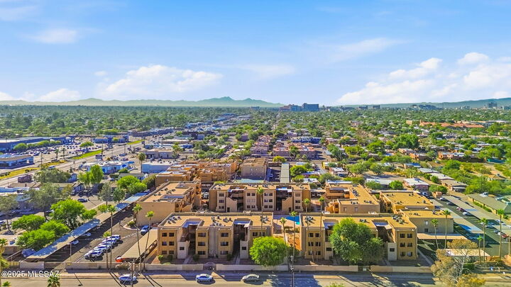 Property Photo: 1810 E Blacklidge Drive 1026 AZ 85719