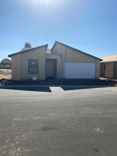 Property Photo: 1049 Madrid Avenue N CA 93274