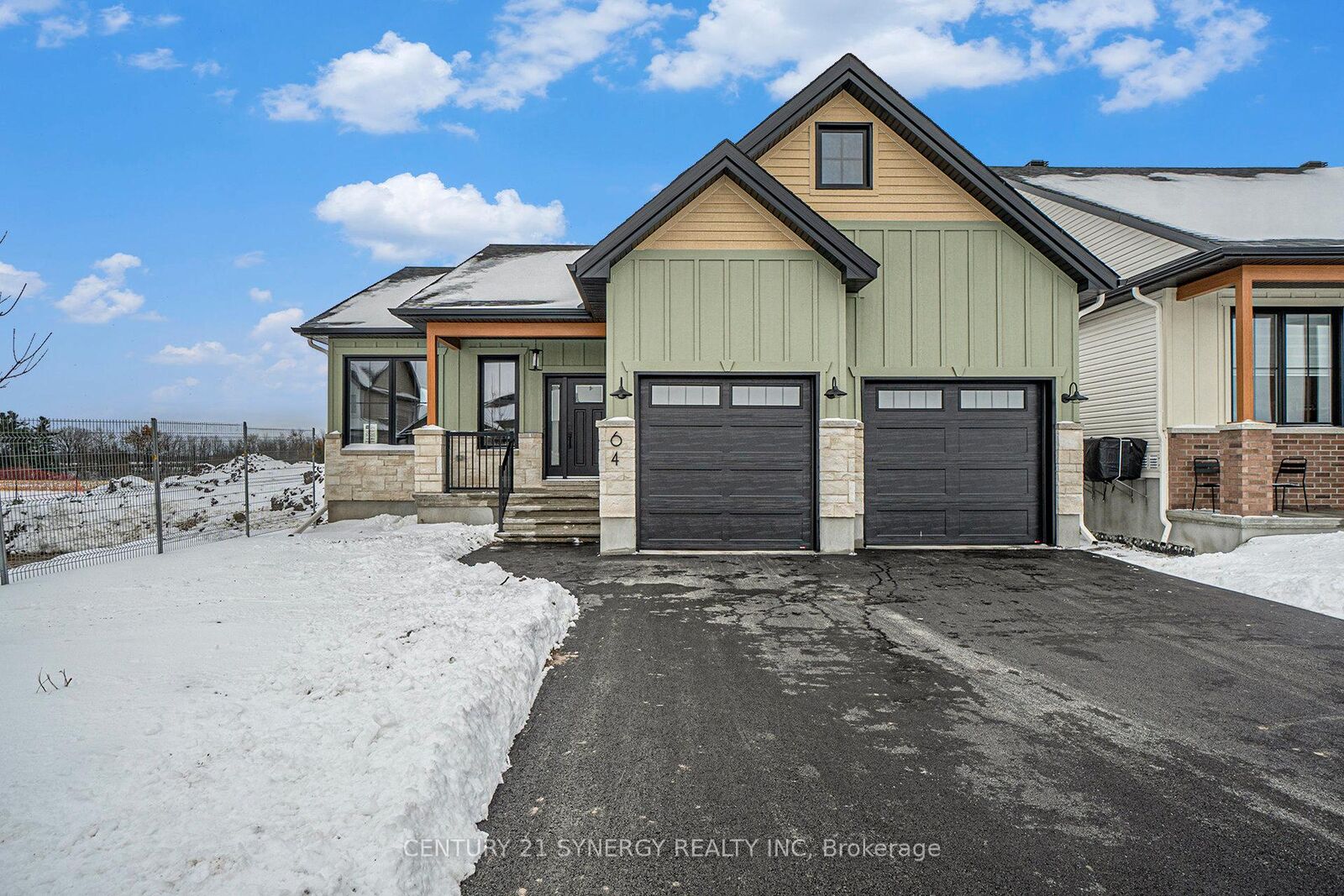 Property Photo: 64 Helen Street ON K0A 1R0