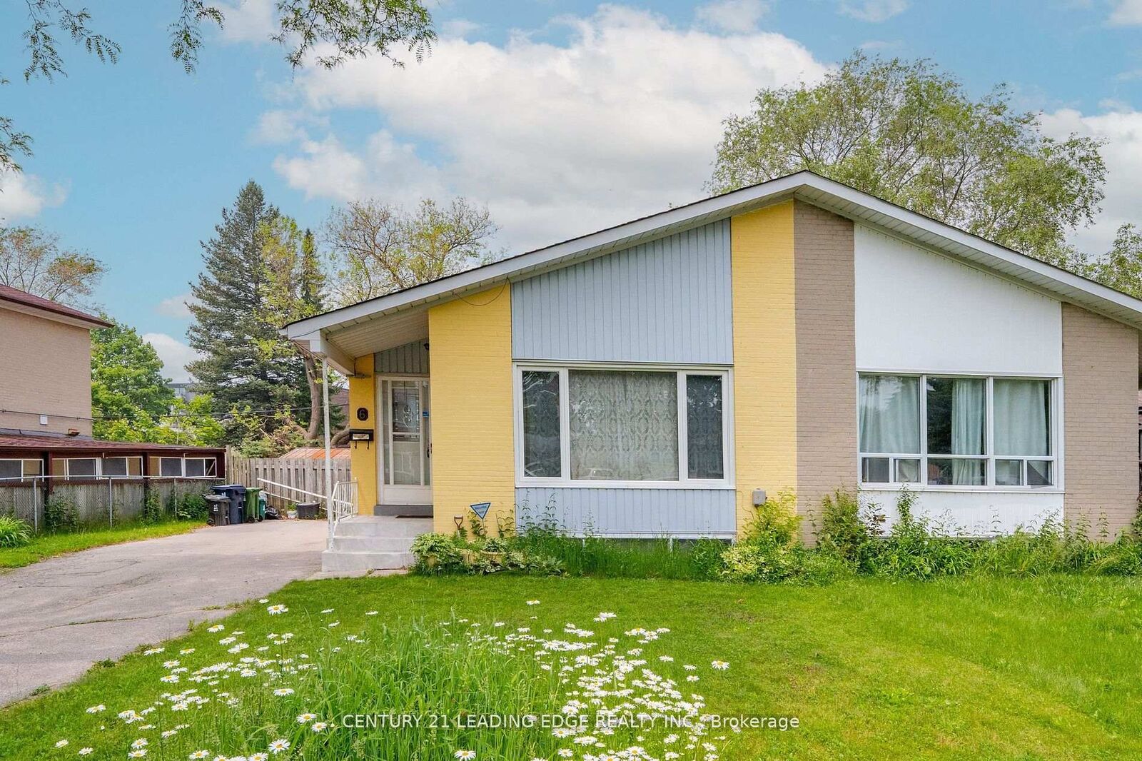 Property Photo:  6 Ravenrock Court  ON M3A 2Y9 