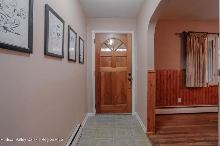 Property Photo:  84 Ulster  NY 12487 