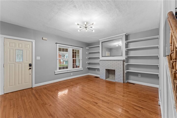 Property Photo:  742 Loretta Street  PA 15217 