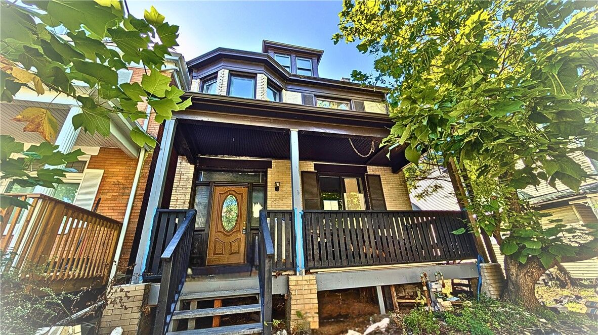 Property Photo: 3021-3023 Zephyr Ave PA 15204