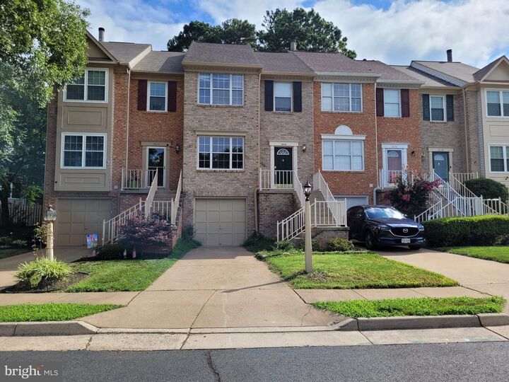 8636 Sanderling Drive  Manassas VA 20110 photo