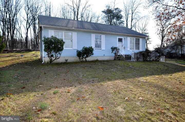 Property Photo: 818 Mail Avenue NJ 08096