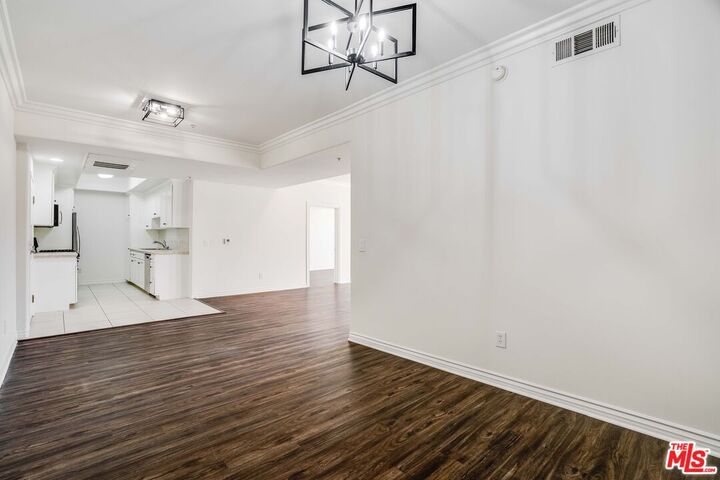 Property Photo: 3328 Oakhurst Ave CA 90034