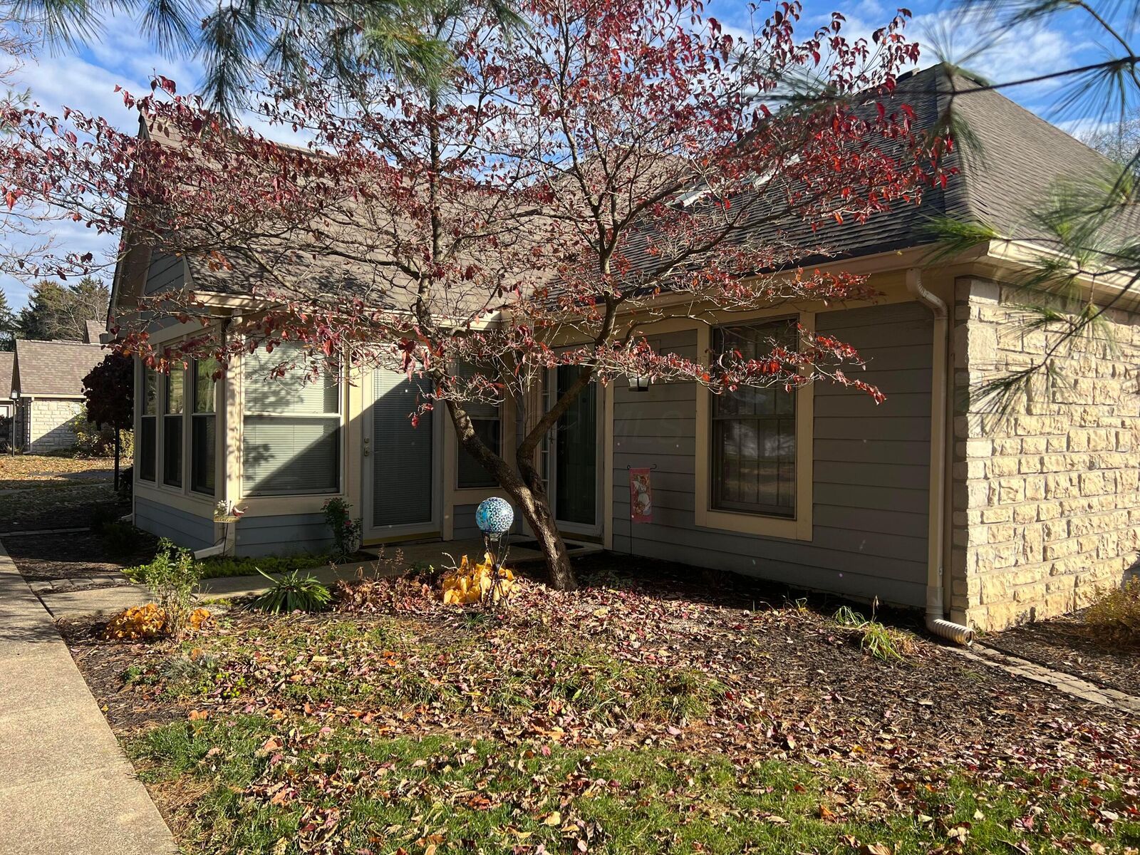 Property Photo: 35 Stone House Court OH 43055