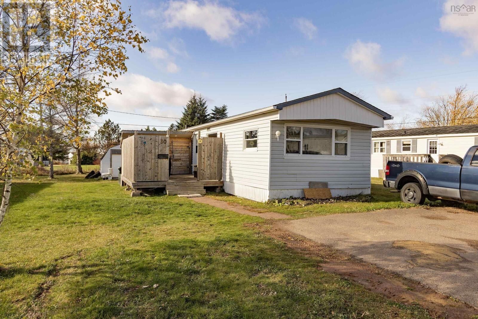 Property Photo:  30 Brentwood Estates  NS B4H 4G6 