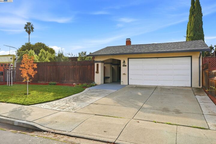 Property Photo:  668 Buckeye Drive  CA 94551 