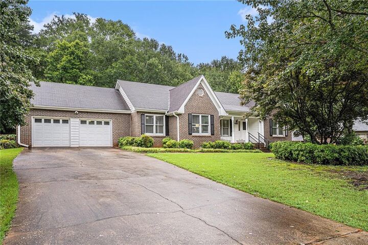 Property Photo:  610 Camary Court SE  GA 30094 