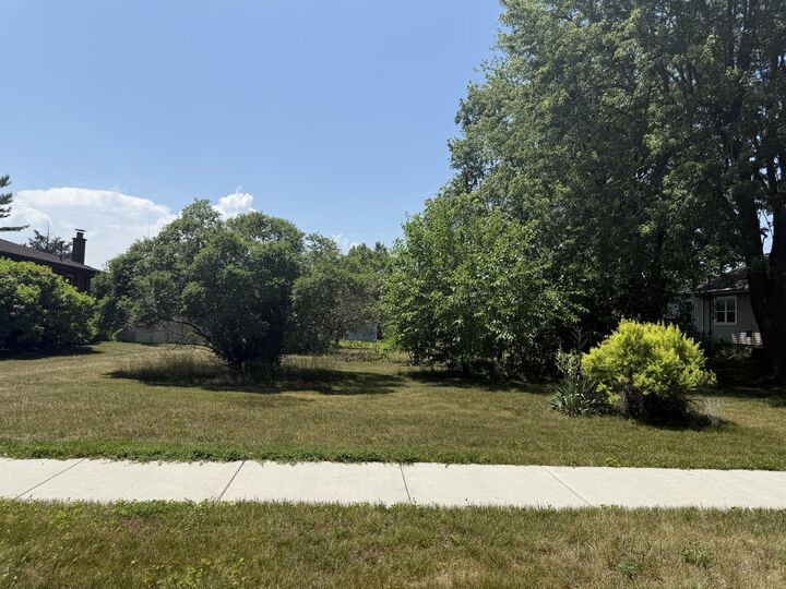 Property Photo:  138 N Rensselaer Avenue  IN 46319 