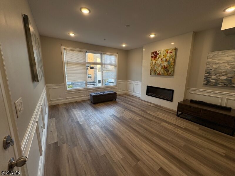 Property Photo:  274 Governor St  NJ 07501 