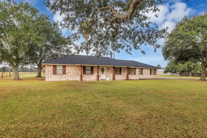 Property Photo: 17610 Westbury Road TX 77713