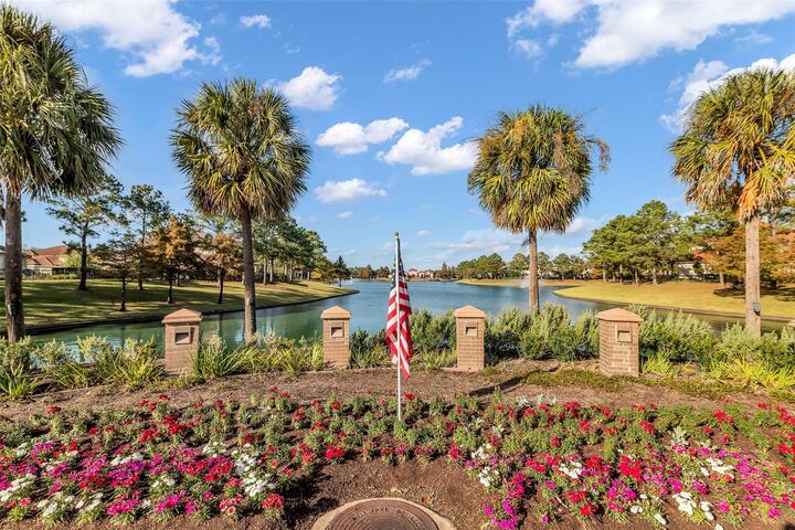 Property Photo:  12442 Lago Bend Lane NE  TX 77041 