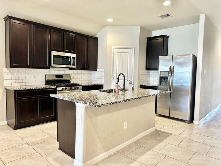 Property Photo:  18330 Arcola Bay Lane  TX 77407 