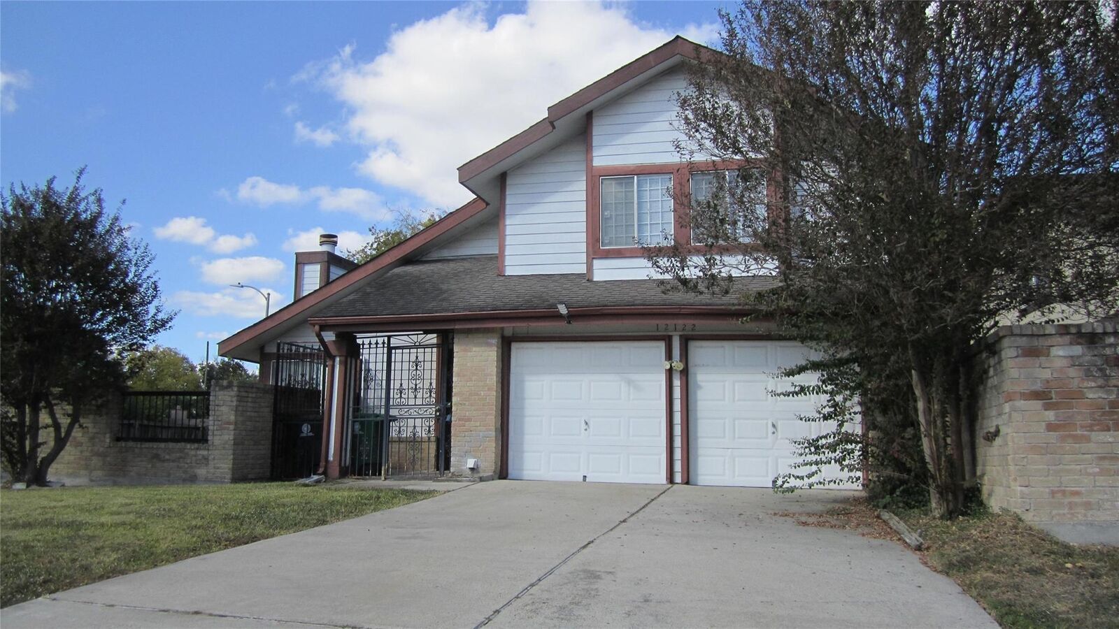 Property Photo: 12122 Kemerton Drive TX 77099