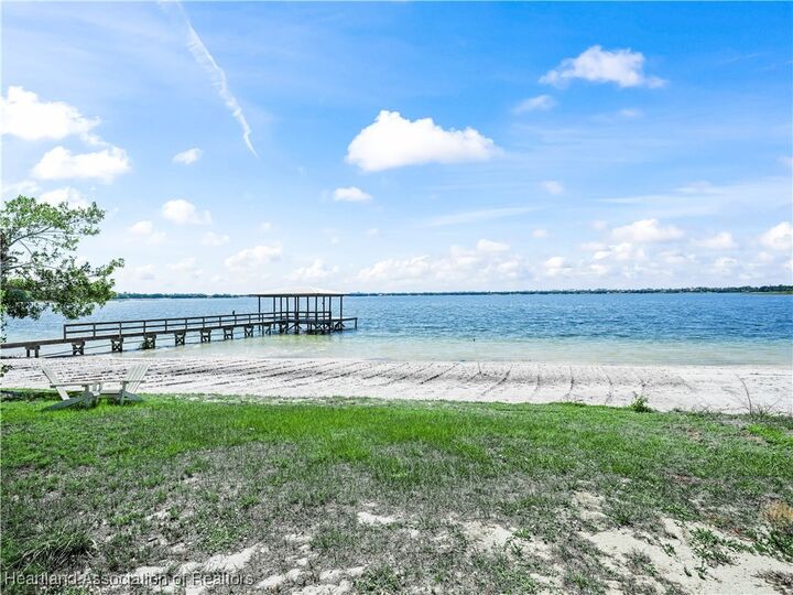 Property Photo: 606 E Cornell Street FL 33825