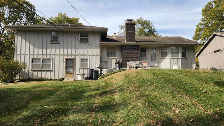 Property Photo:  8809 Outlook Drive  KS 66207 