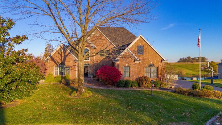 Property Photo:  2800 Briarcliff Drive  IN 47630 