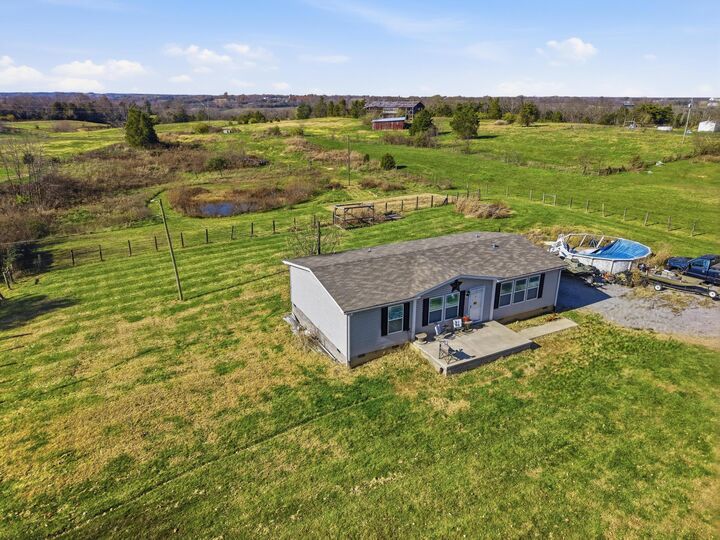 Property Photo:  1136 Patrick Road  KY 40484 