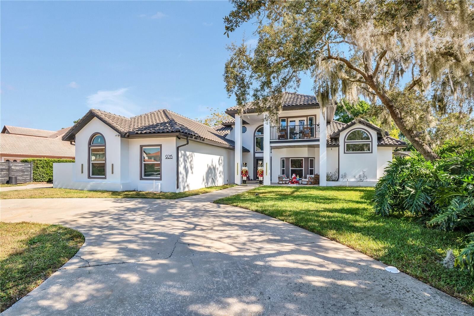 Property Photo:  9215 Cypress Cove Drive  FL 32819 