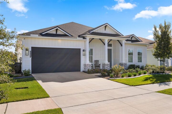 Property Photo: 3751 SW 120th Drive FL 32608