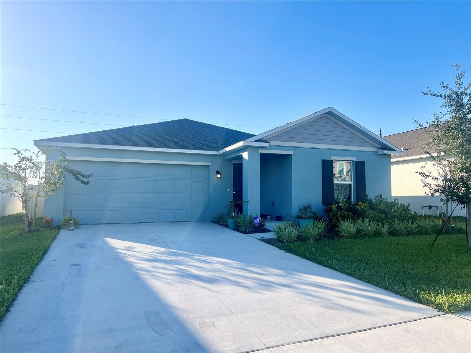 Property Photo: 2506 McKinley Drive FL 33859