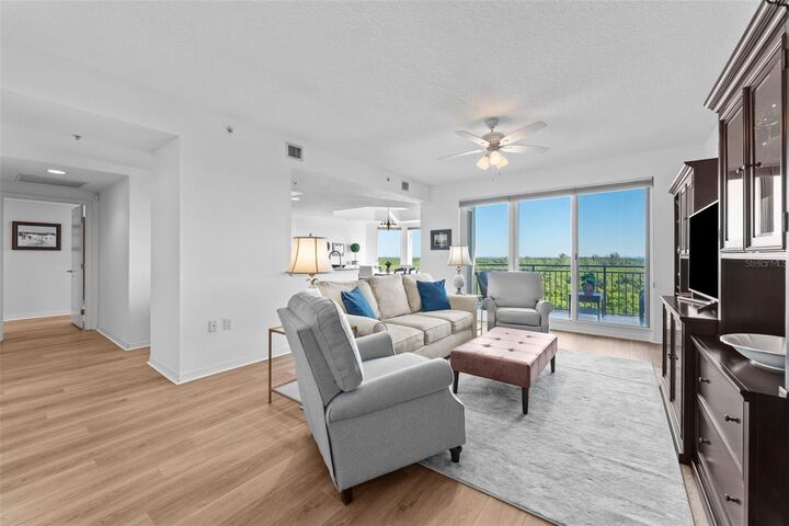 Property Photo: 10851 Mangrove Cay Lane NE 612 FL 33716