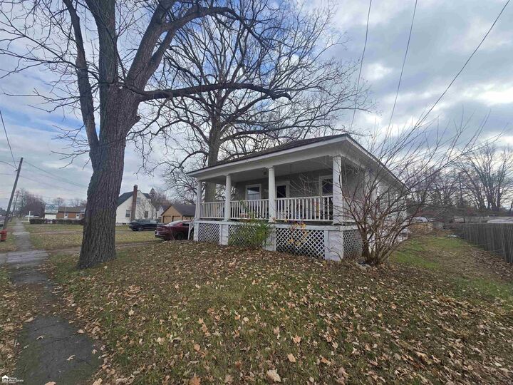 258 E State Road  Montrose MI 48457 photo