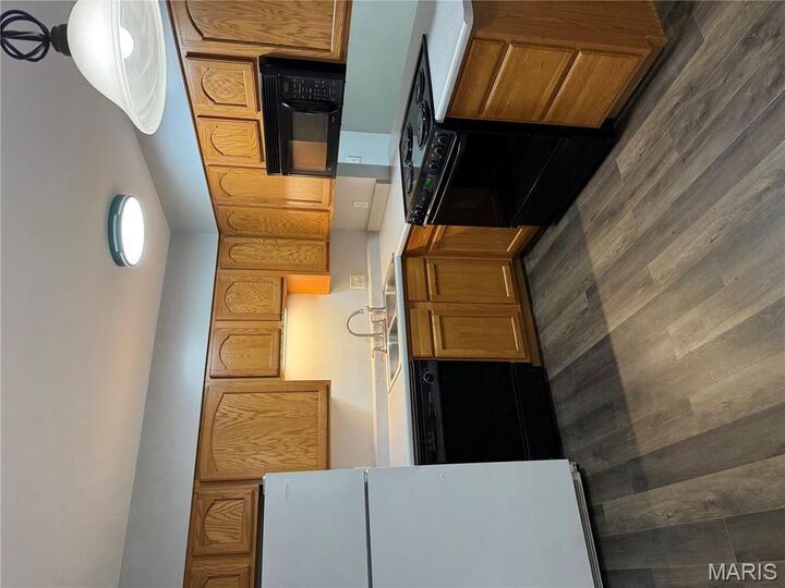 Property Photo: 1631 Summergate Parkway I MO 63303