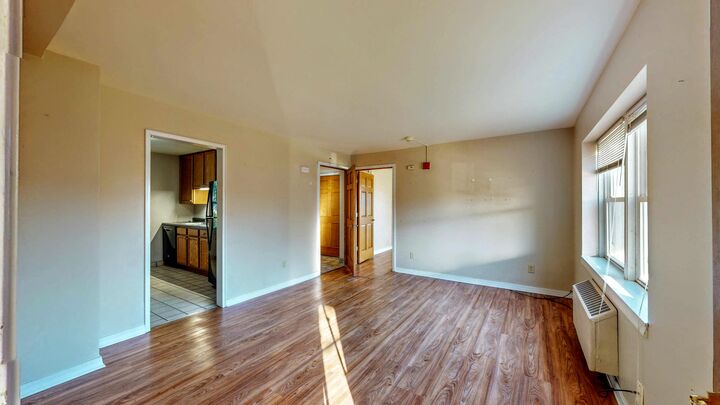 Property Photo:  251-251 E Washington St 1E  WI 53549 