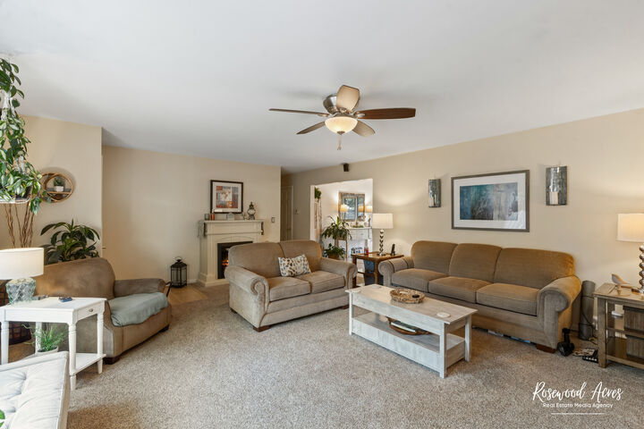 Property Photo: 9 Jan Avenue IL 60901
