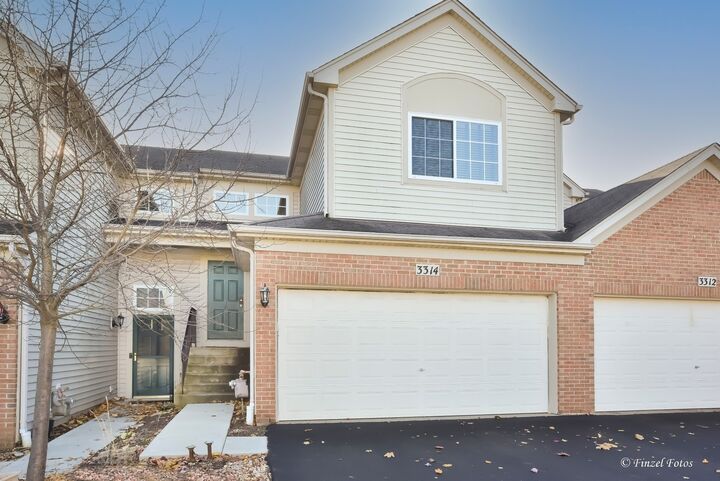 3314 Blue Ridge Drive 3314  Carpentersville IL 60110 photo
