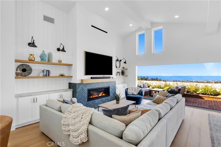 Property Photo:  33771 Via Capri  CA 92629 