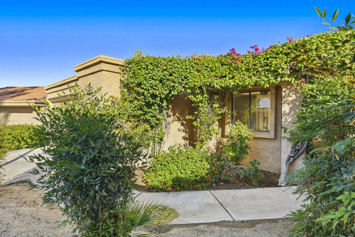Property Photo:  44695 Monaco Circle  CA 92260 