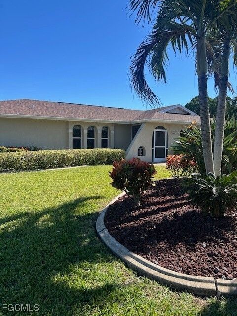 Property Photo: 3201 SE 1st Court FL 33904