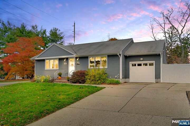 Property Photo:  680 Mariann Place  NJ 07676 