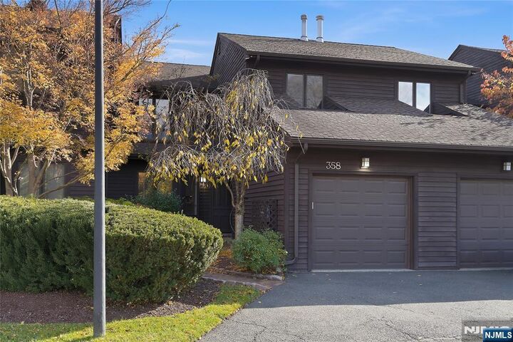 358 French Court  Teaneck NJ 07666 photo